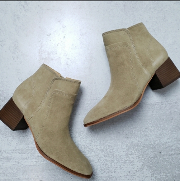 Lucky Brand Suede Tan Ankle Boots Booties Block Heel - Picture 6 of 6